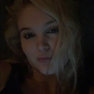 Meet your Posher, Chloe jo